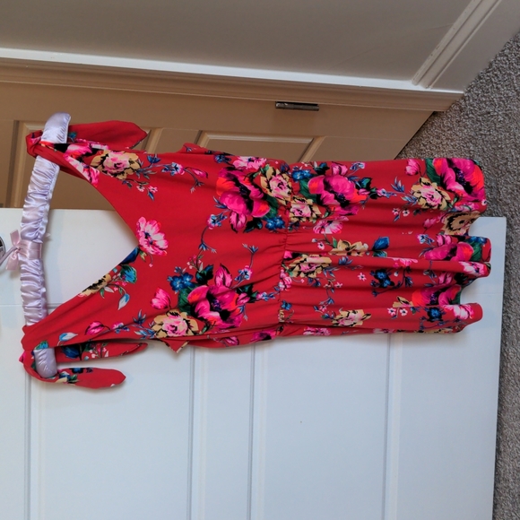 Express Romper Medium - Picture 4 of 7